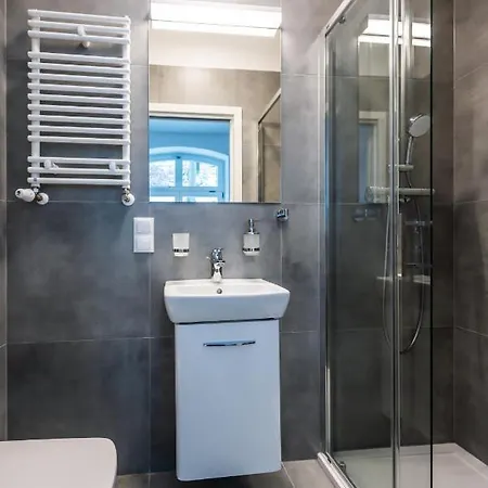 Tps Do Studzienki 65 アパート *